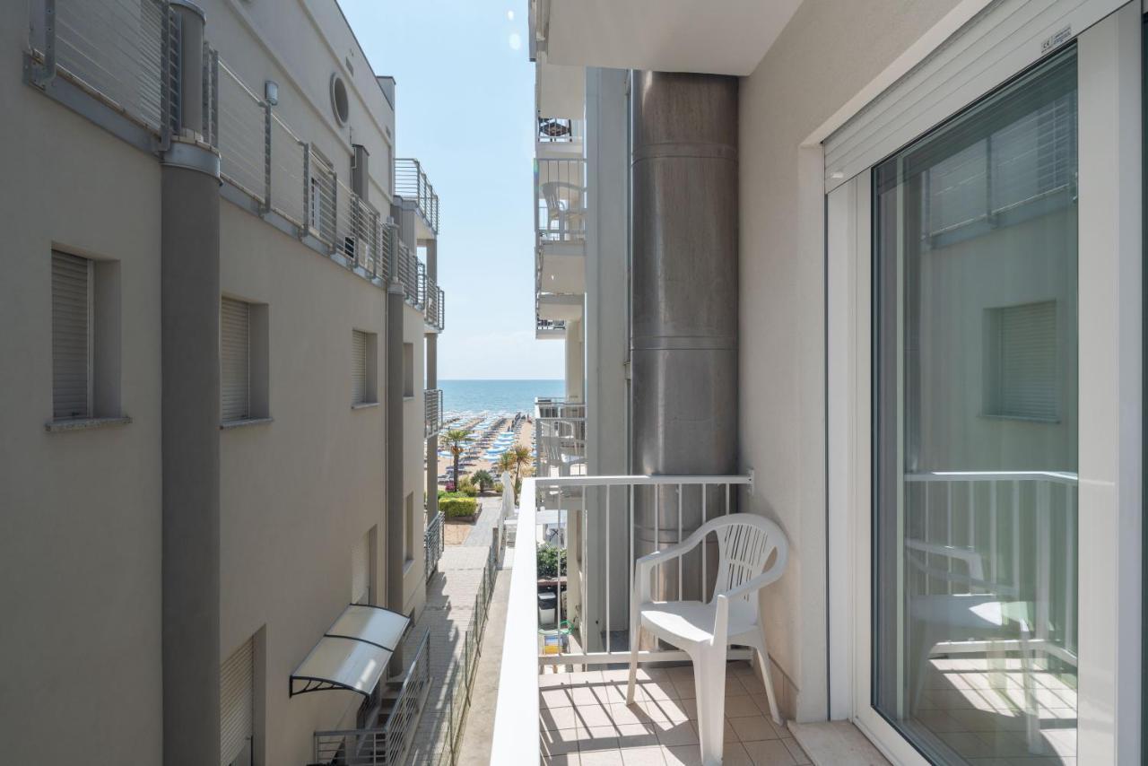 Hotel Boston 3 Stelle Superior Frontemare Lido di Jesolo Kültér fotó